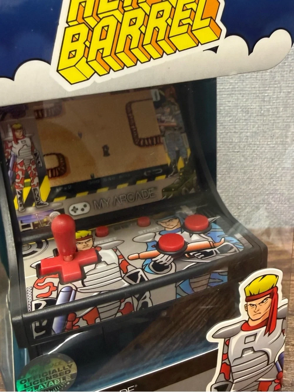 Arcade Micro Player - Blue Box with Red Controls - Picture 4 of 7